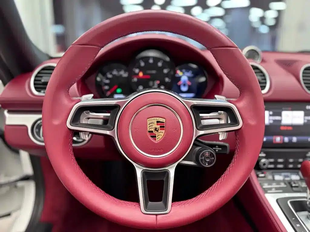 2020 Porsche 718 Boxster 2.0T — миниатюра 21