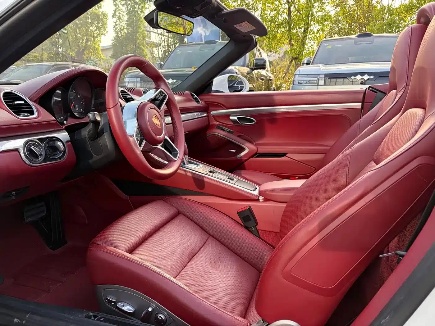 2018 Porsche 718 Boxster 2.0T — миниатюра 4