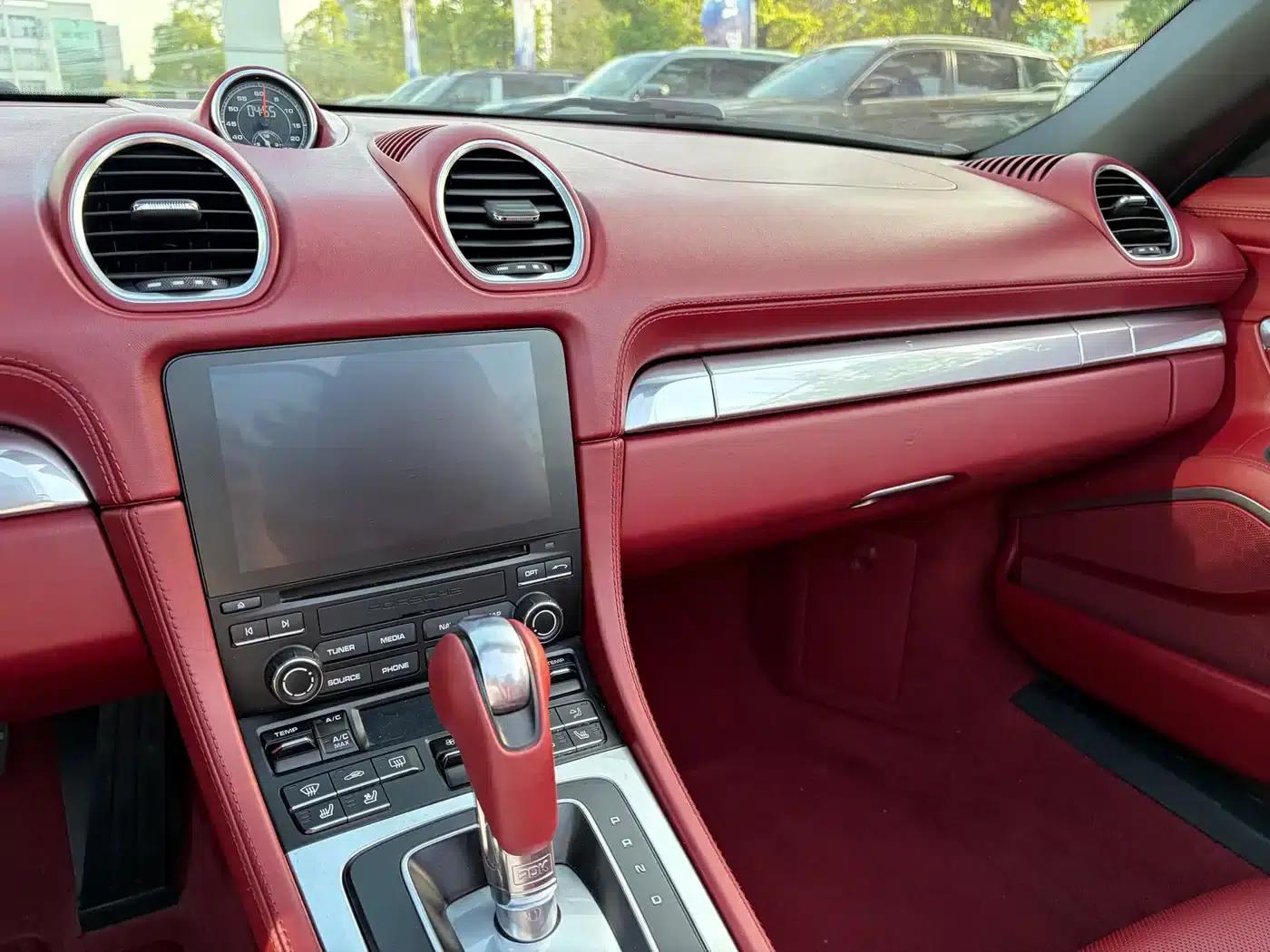 2018 Porsche 718 Boxster 2.0T — миниатюра 6