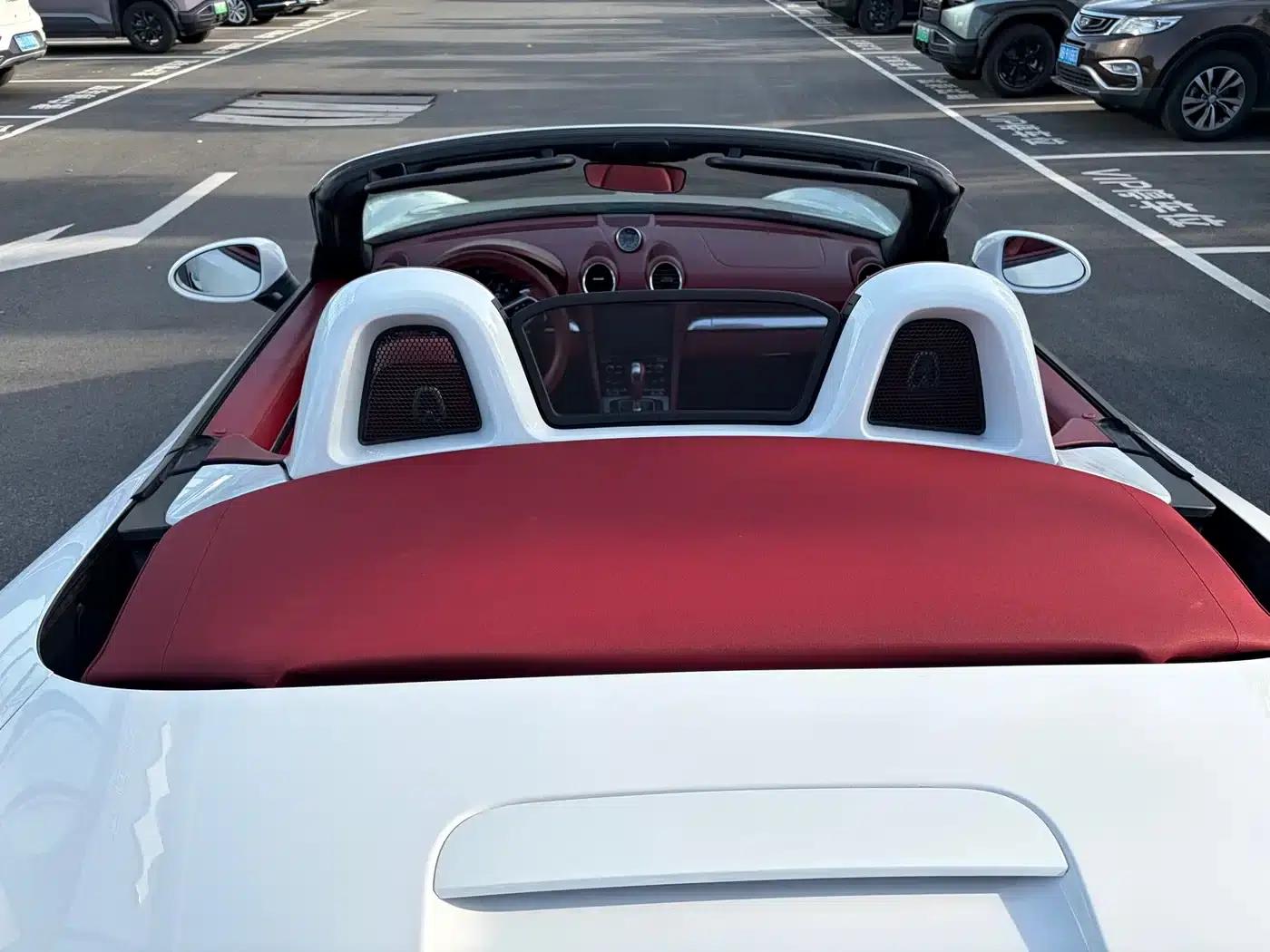 2018 Porsche 718 Boxster 2.0T — миниатюра 8