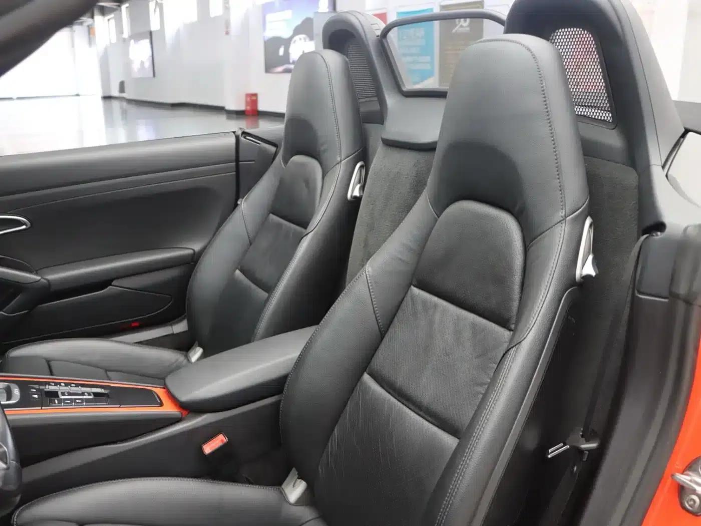 2019 Porsche 718 Boxster T 2.0T — миниатюра 6