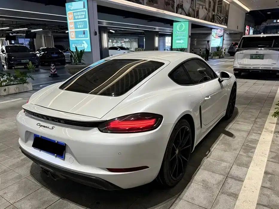 Porsche 718 Cayman 2018 2.0T — миниатюра 6