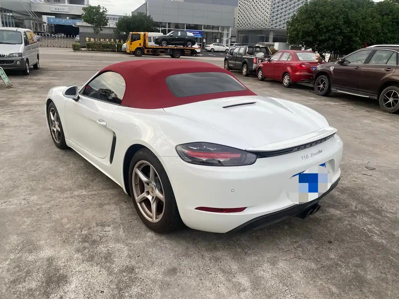 2022 Porsche 718 Boxster 2.0T — миниатюра 5