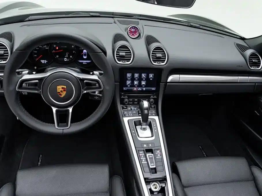 2016 Porsche 718 Boxster 2.0T — миниатюра 11