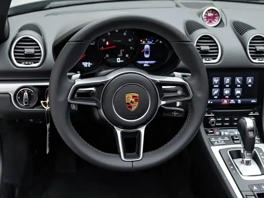 2016 Porsche 718 Boxster 2.0T — миниатюра 12