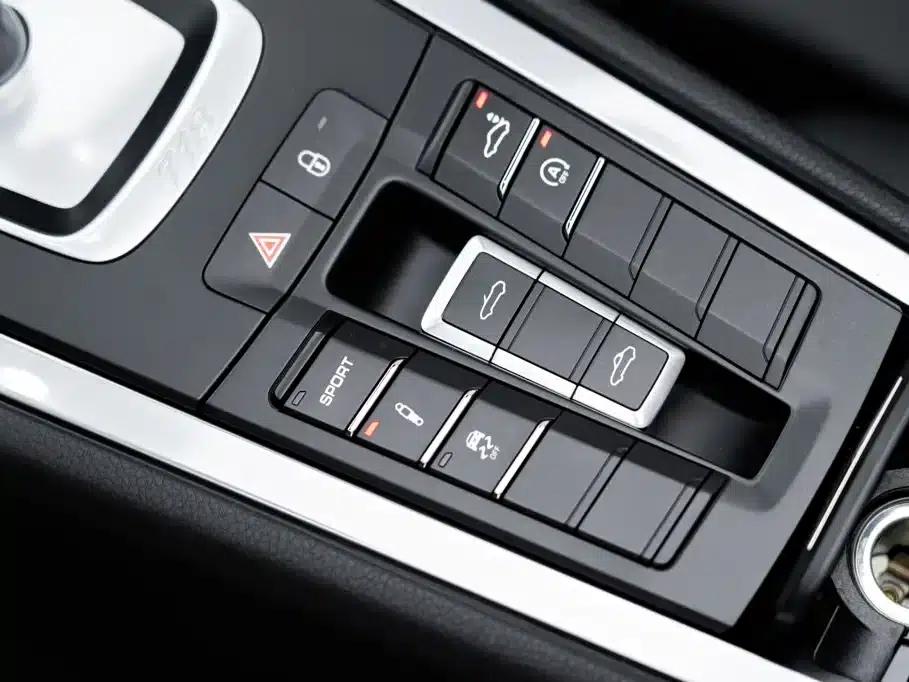 2016 Porsche 718 Boxster 2.0T — миниатюра 19