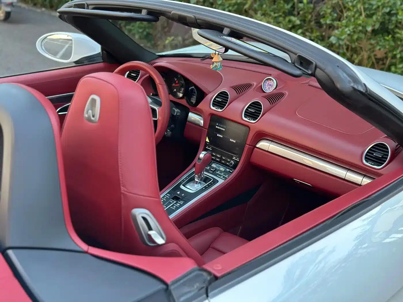2020 Porsche 718 Boxster 2.0T — миниатюра 13