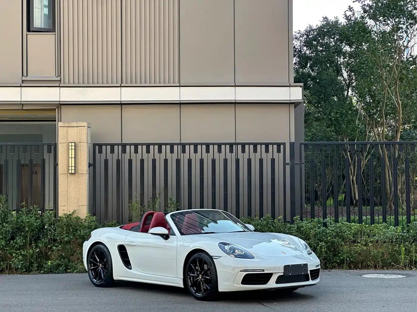 2020 Porsche 718 Boxster 2.0T — миниатюра 3
