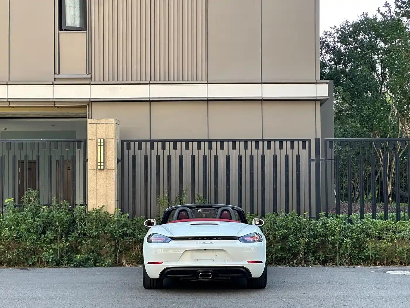 2020 Porsche 718 Boxster 2.0T — миниатюра 5