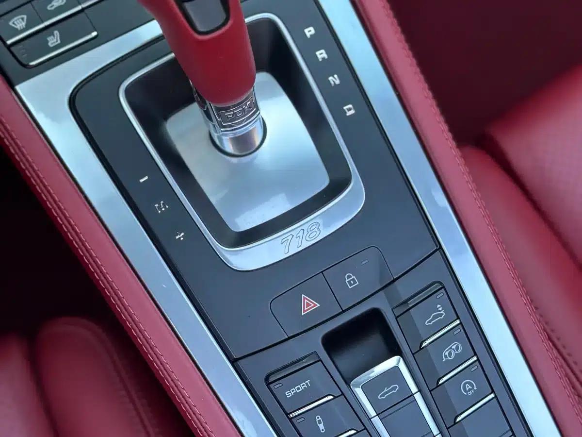 2020 Porsche 718 Boxster 2.0T — миниатюра 8