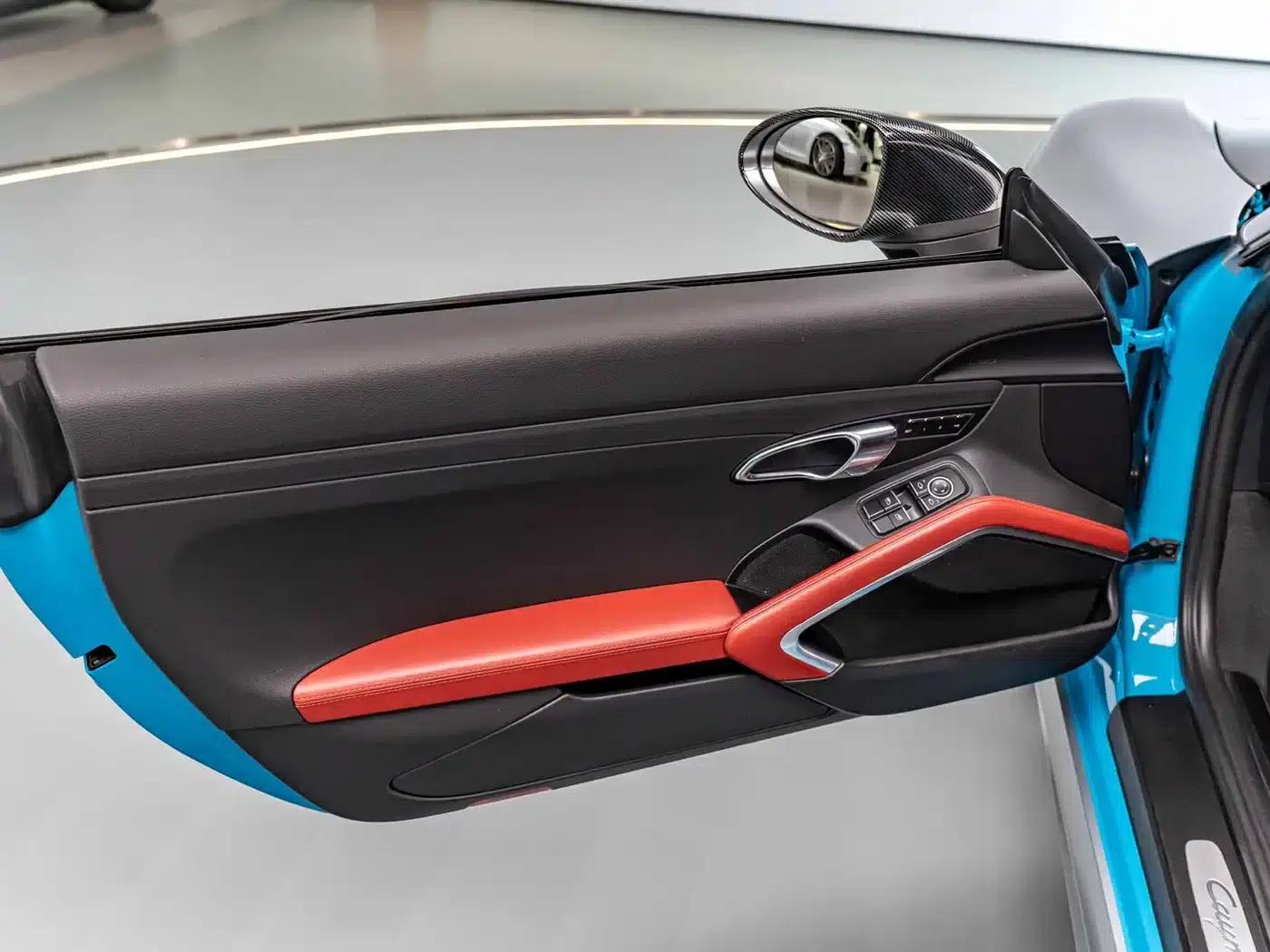 Porsche 718 Cayman 2018 2.0T — миниатюра 16