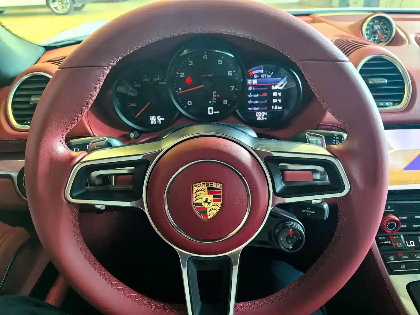 2022 Porsche 718 Boxster 2.0T — миниатюра 10