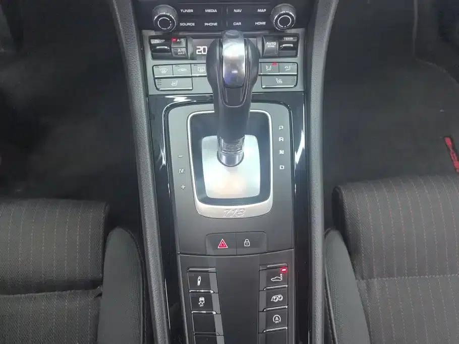Porsche 718 2019 Cayman T 2.0T — миниатюра 16