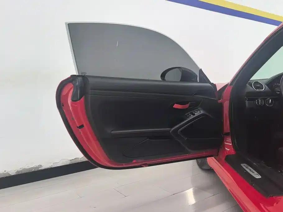 Porsche 718 2019 Cayman T 2.0T — миниатюра 7