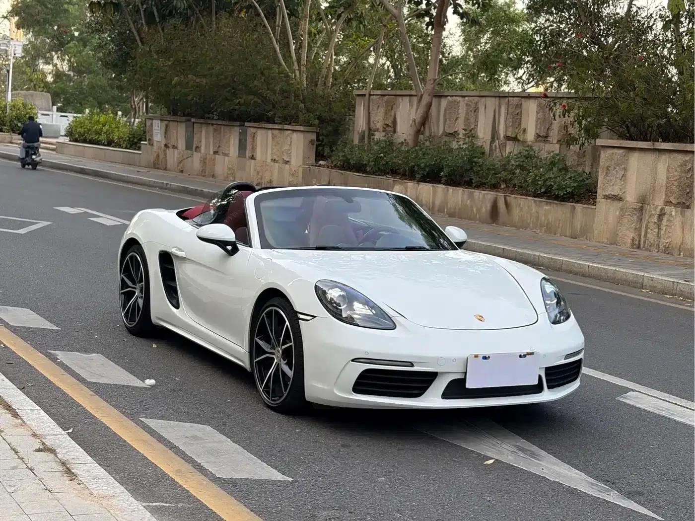 2018 Porsche 718 Boxster 2.0T — миниатюра 4
