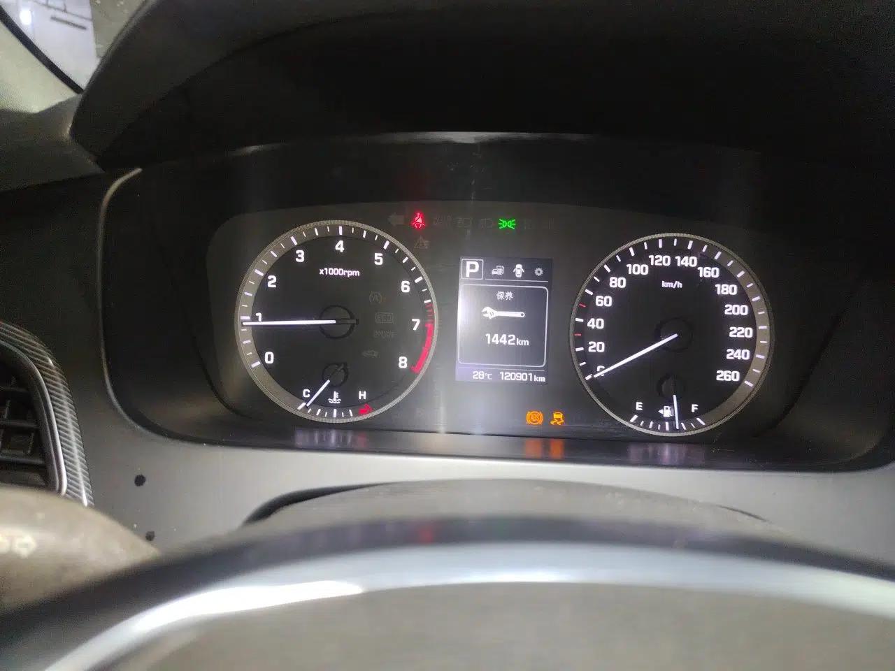 Hyundai Sonata 2017 1.6T GLS Smart Model — миниатюра 11