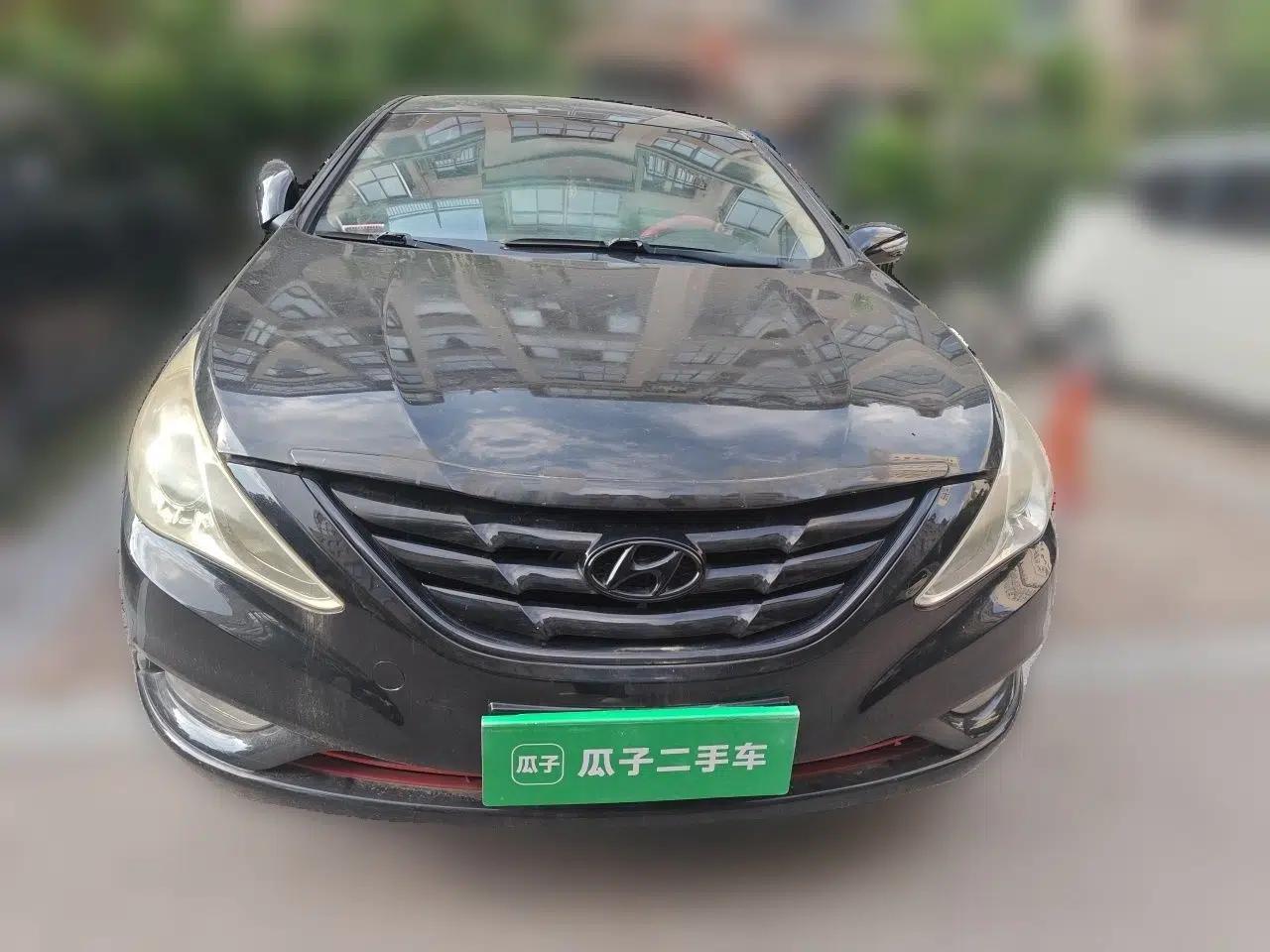 Hyundai Sonata 2011 2.0L Automatic Fashion Edition — миниатюра 2