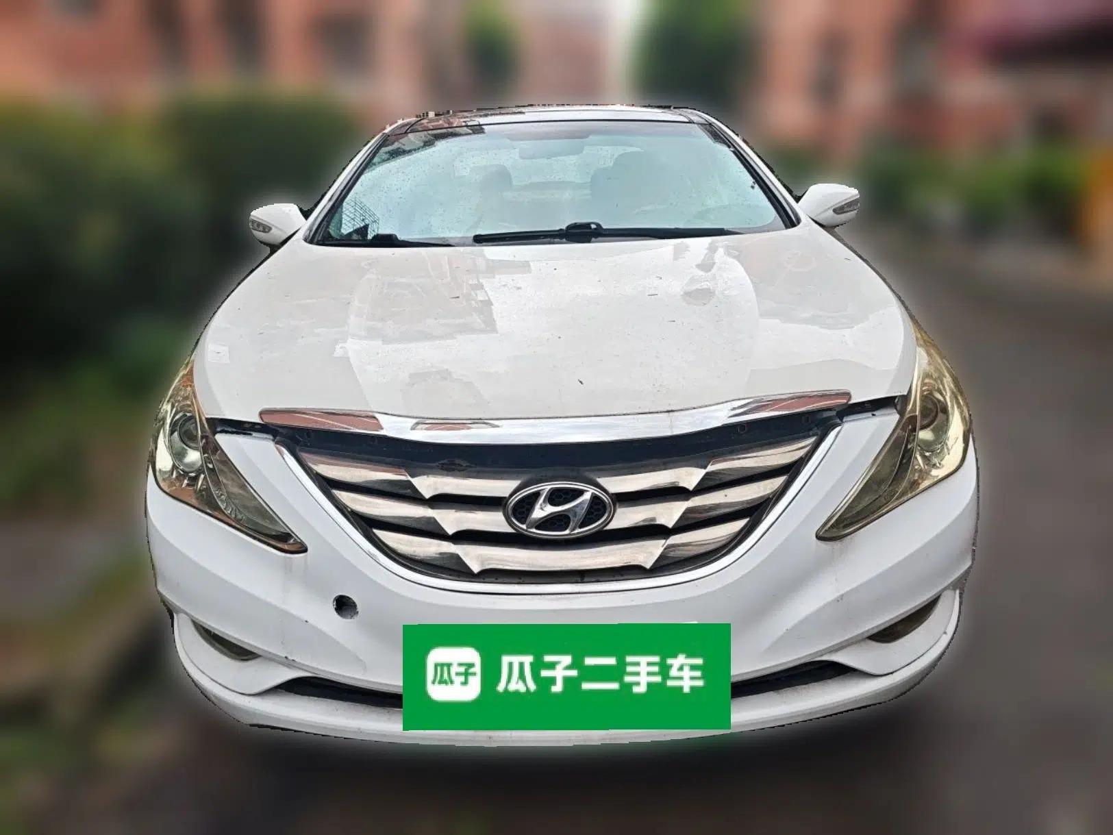Hyundai Sonata 2011 2.0L Automatic Leading Edition — миниатюра 2