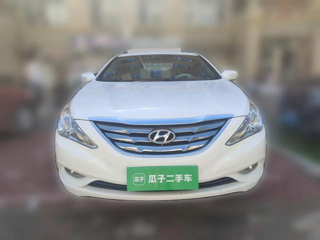 Hyundai Sonata 2011 2.0L Automatic Fashion Edition — миниатюра 2