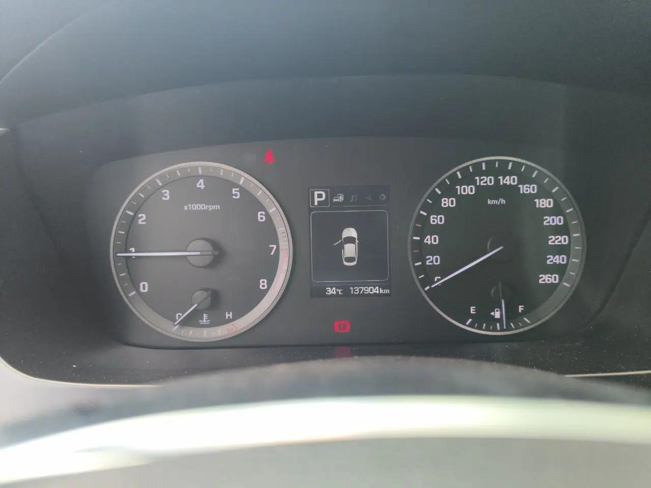 Hyundai Sonata 2015 1.6T GLS Smart Model — миниатюра 11