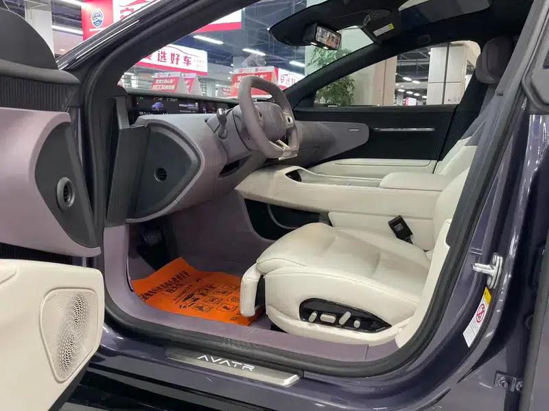 Avita 12 2025 Ultra Rear-Wheel Drive Extended Range — миниатюра 15