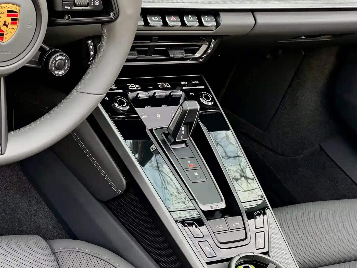 2022 Porsche 911 Targa 4S 3.0T — миниатюра 14