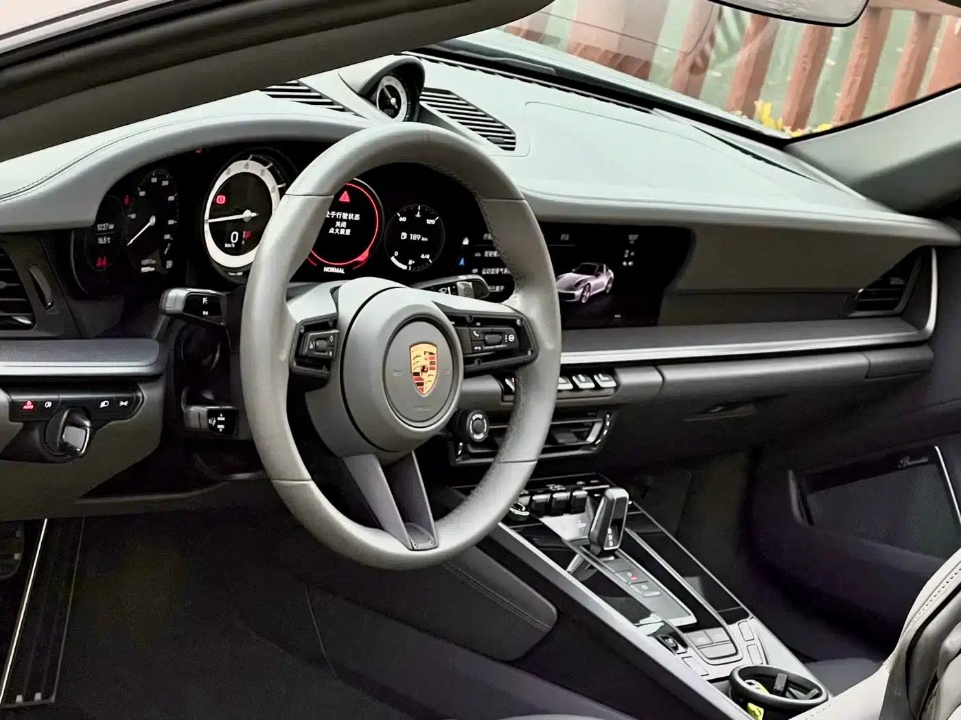2022 Porsche 911 Targa 4S 3.0T — миниатюра 9