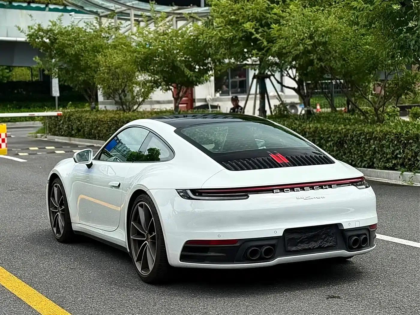 2022 Porsche 911 Carrera 3.0T — миниатюра 6