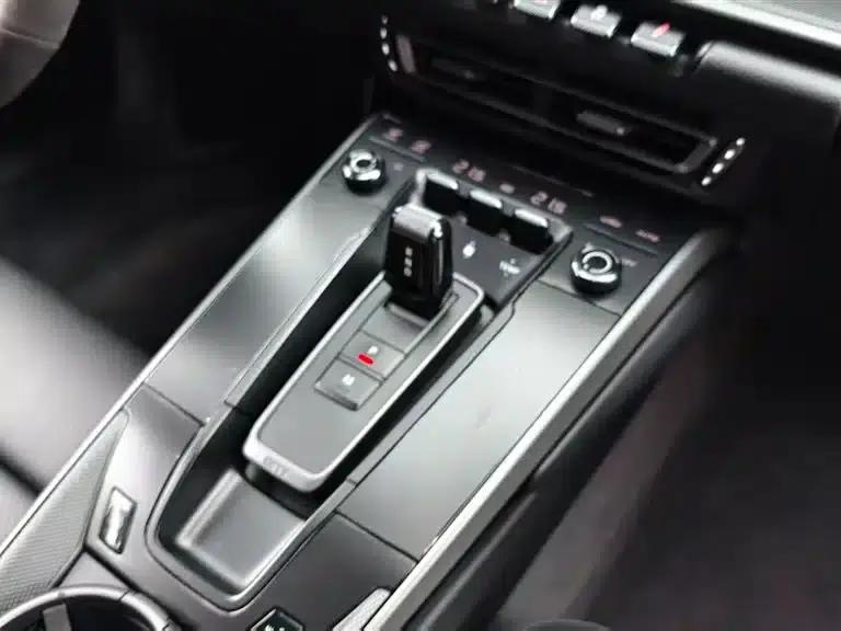 Porsche 911 2020 Carrera 3.0T — миниатюра 13