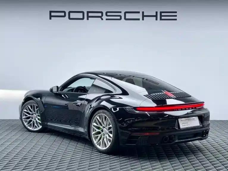 Porsche 911 2020 Carrera 3.0T — миниатюра 6