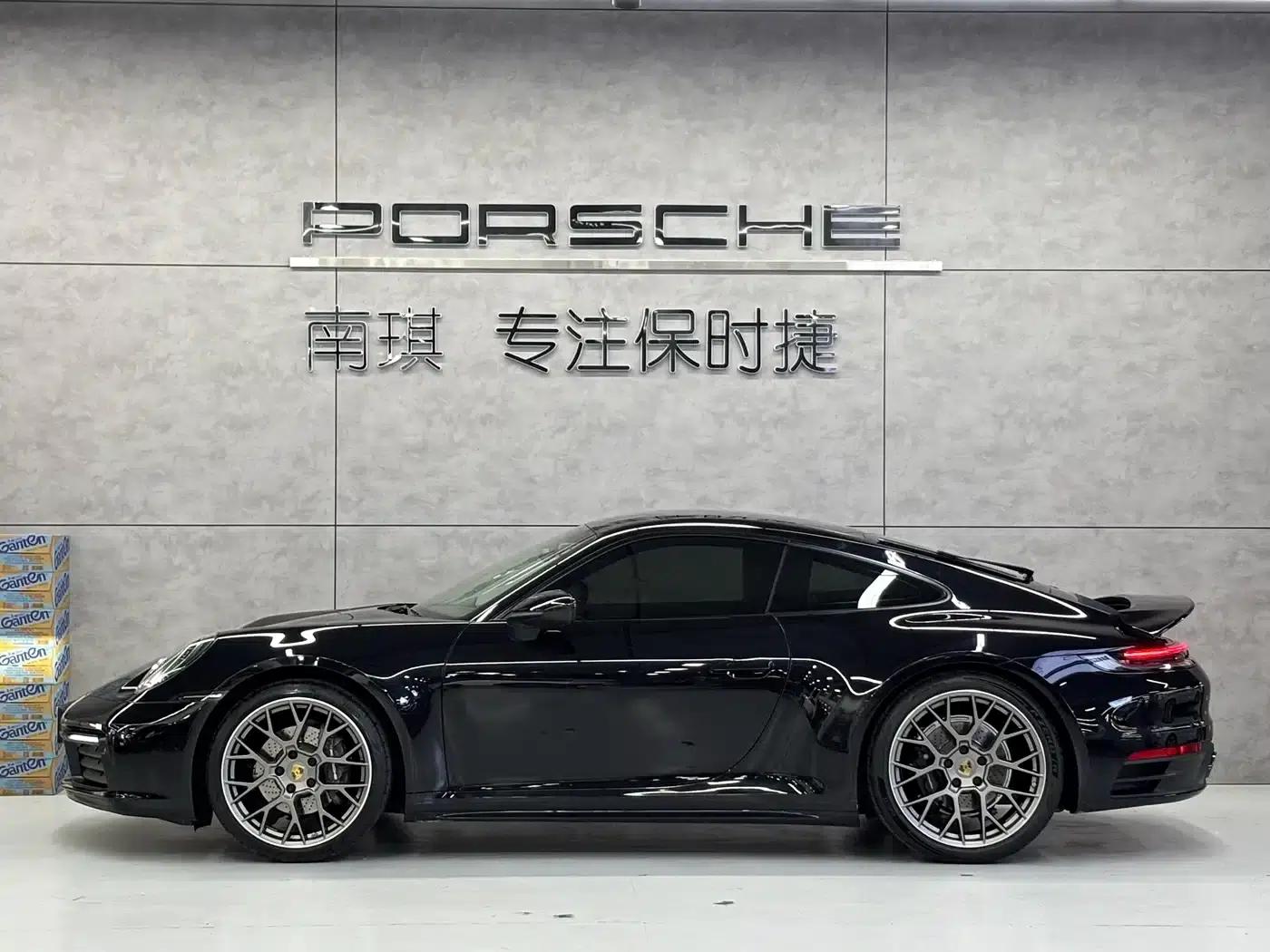 Porsche 911 2020 Carrera 3.0T — миниатюра 3