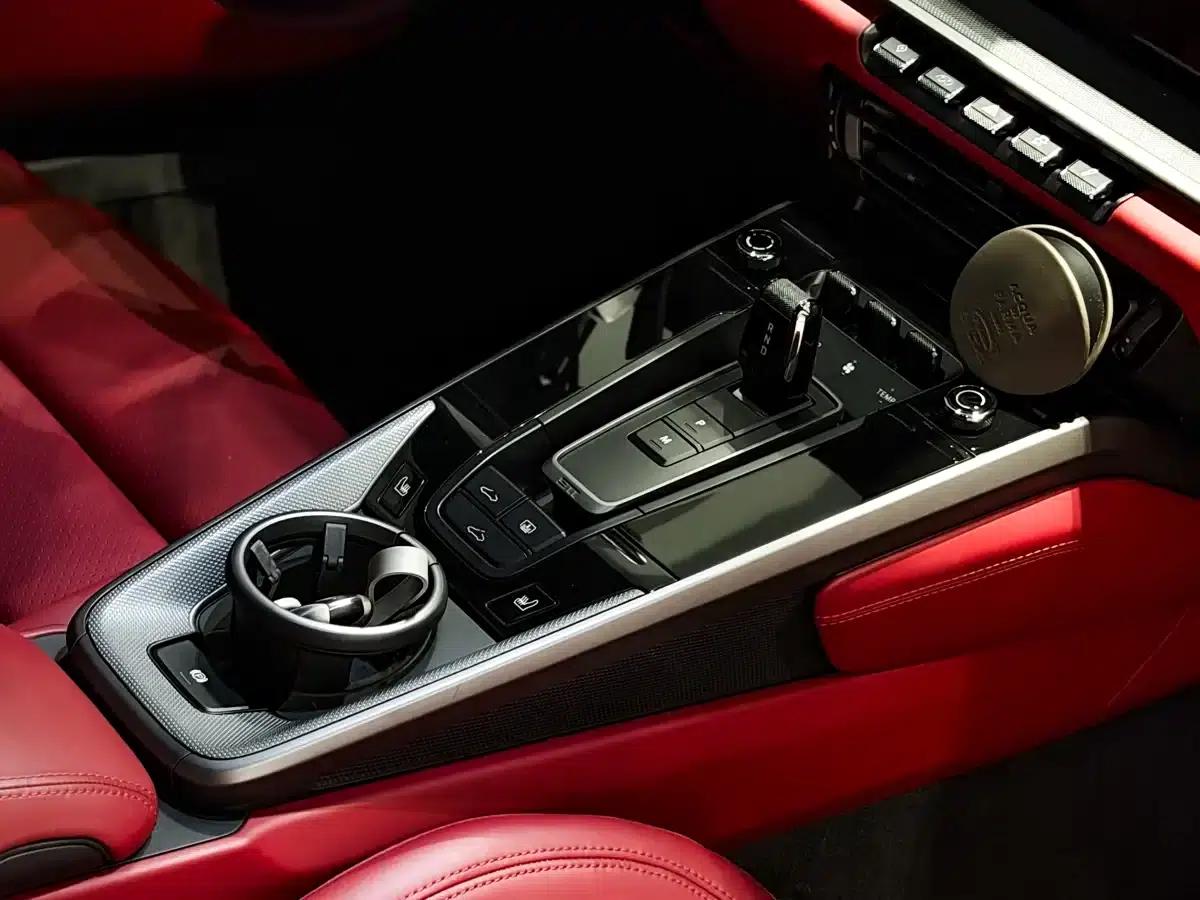 Porsche 911 2020 Carrera 3.0T — миниатюра 17