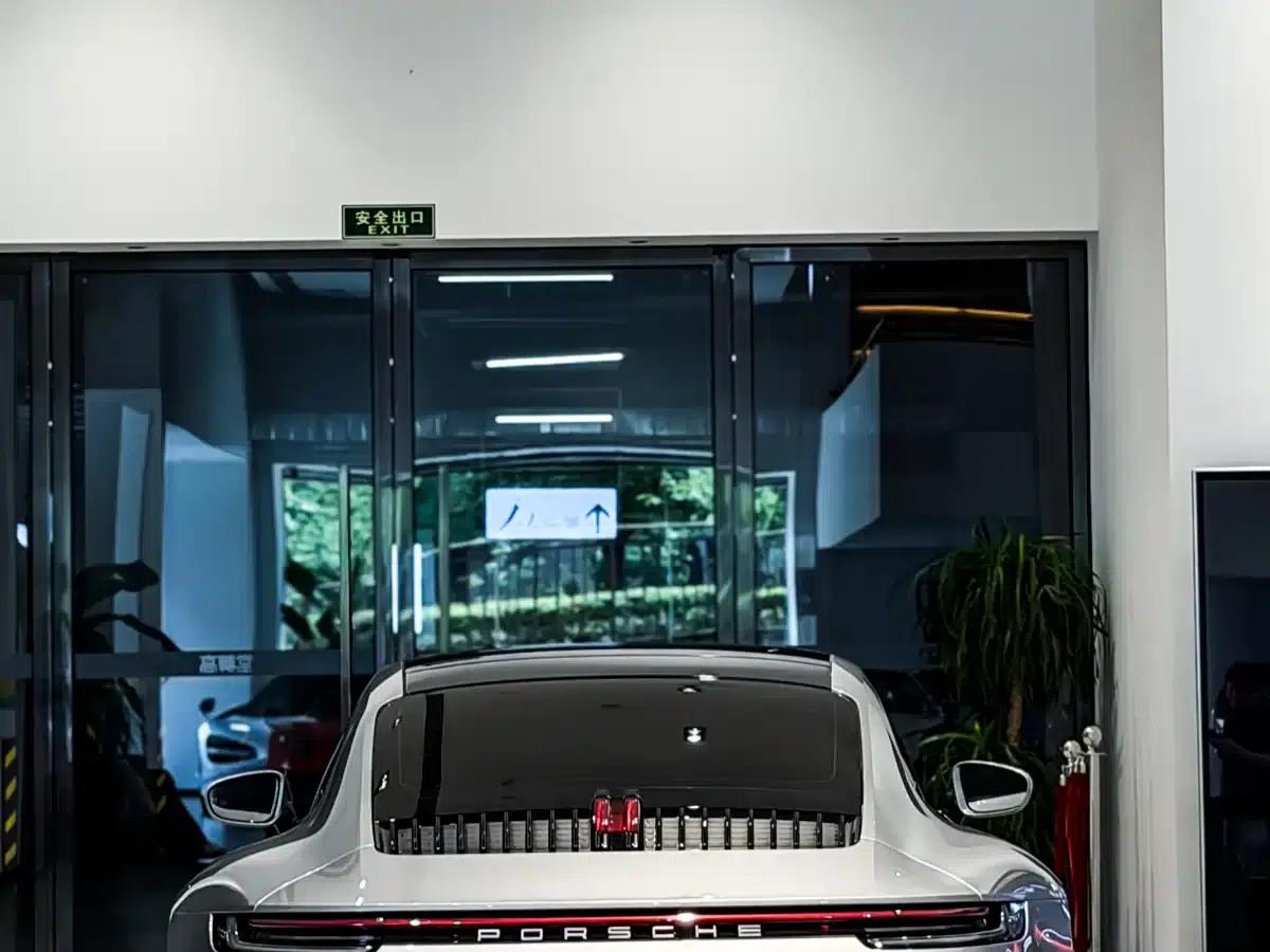 Porsche 911 2020 Carrera 3.0T — миниатюра 18