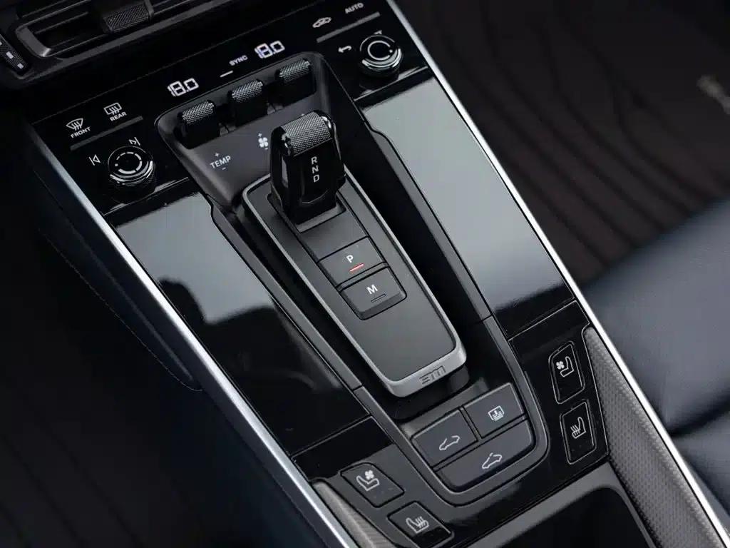 2023 Porsche 911 Turbo S 3.7T — миниатюра 16