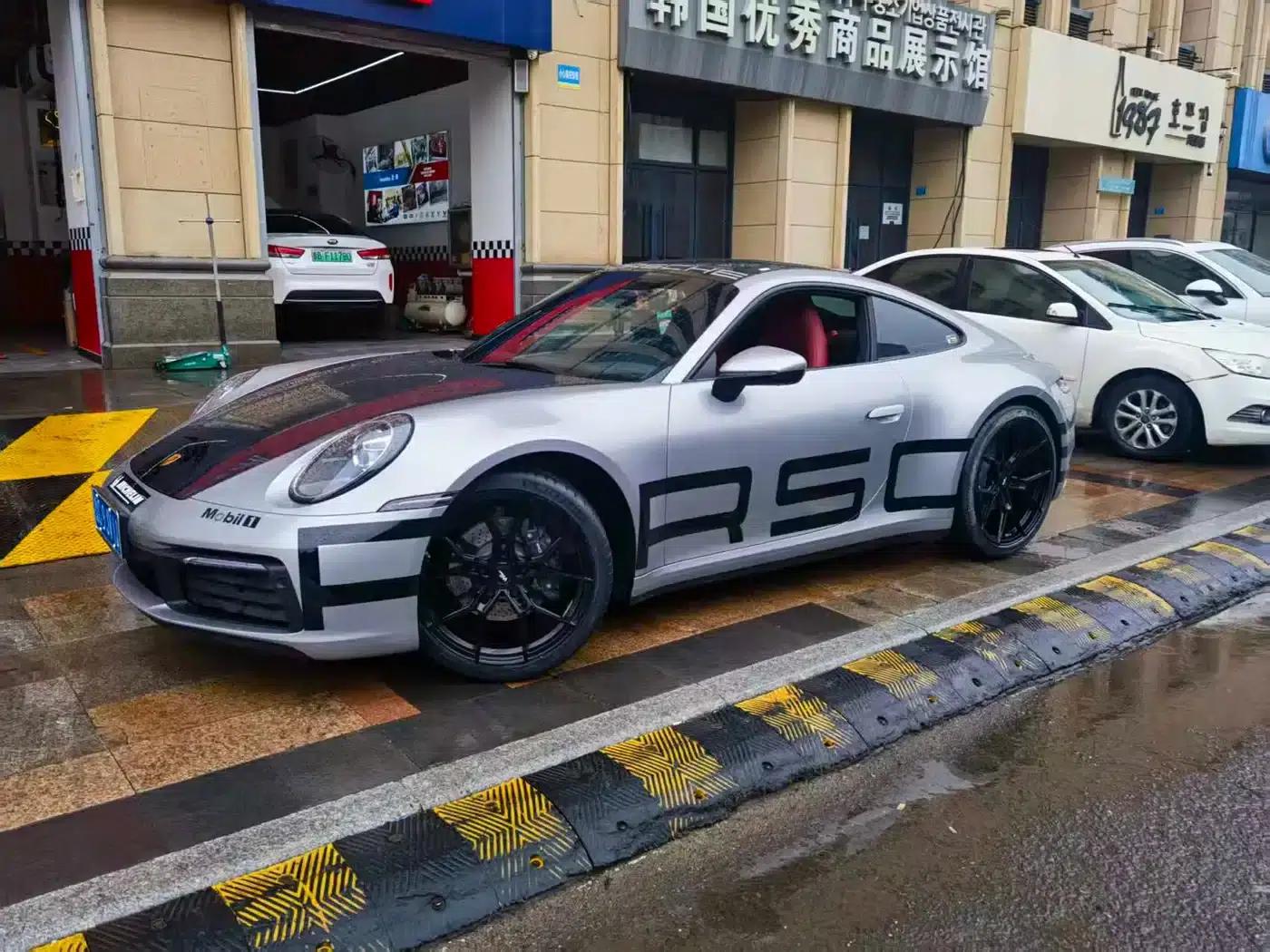 2023 Porsche 911 Carrera 3.0T — миниатюра 2