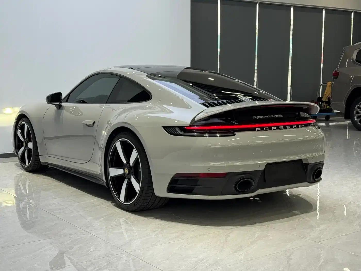 2023 Porsche 911 Carrera 3.0T — миниатюра 6