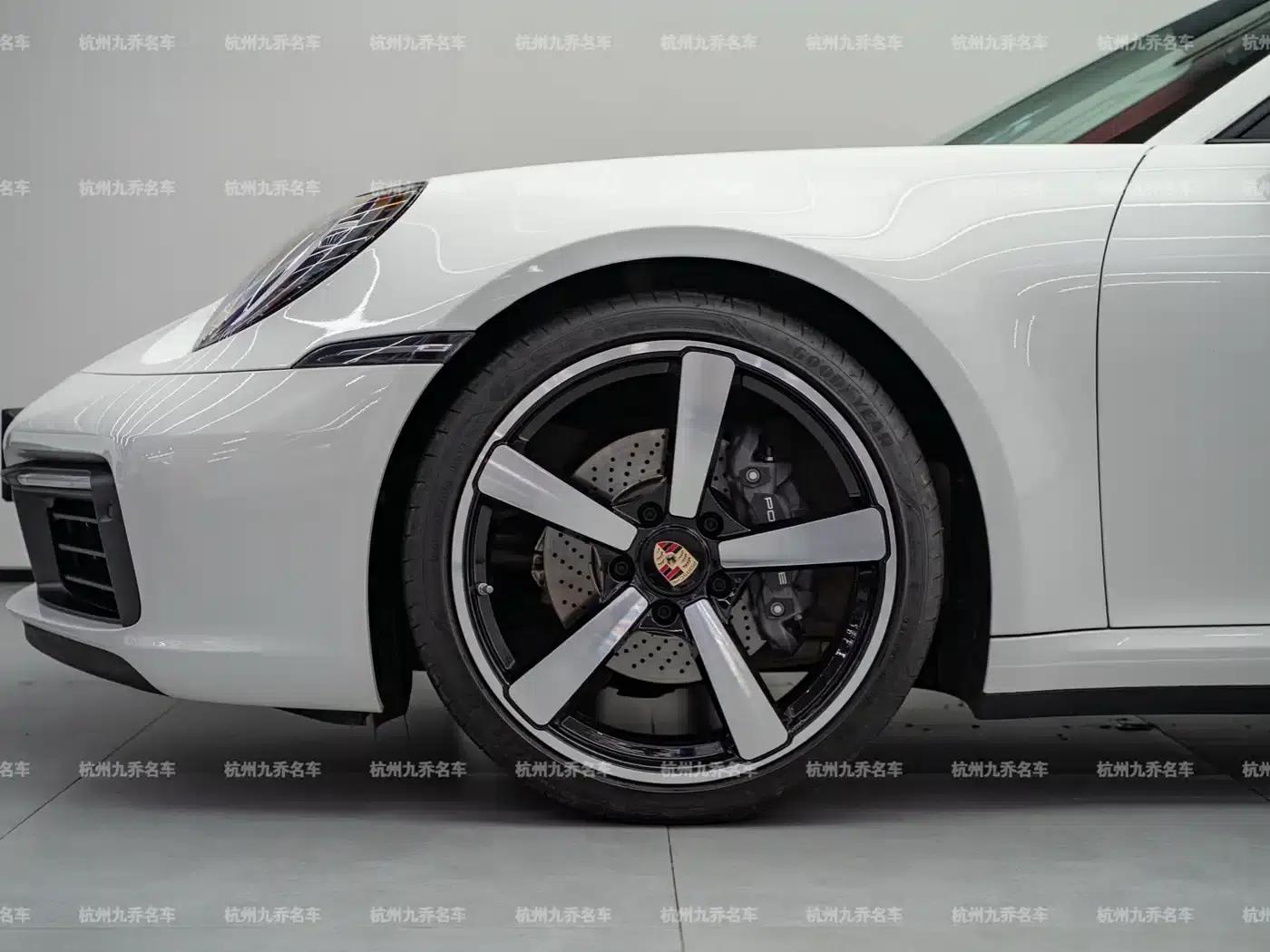2023 Porsche 911 Targa 4 3.0T — миниатюра 9
