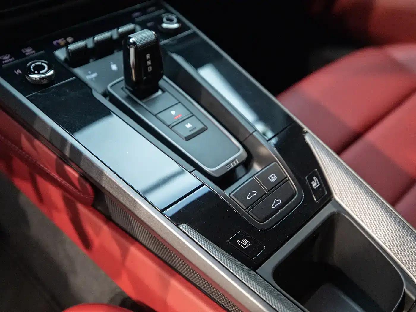 Porsche 911 2019 Carrera 4S 3.0T — миниатюра 18