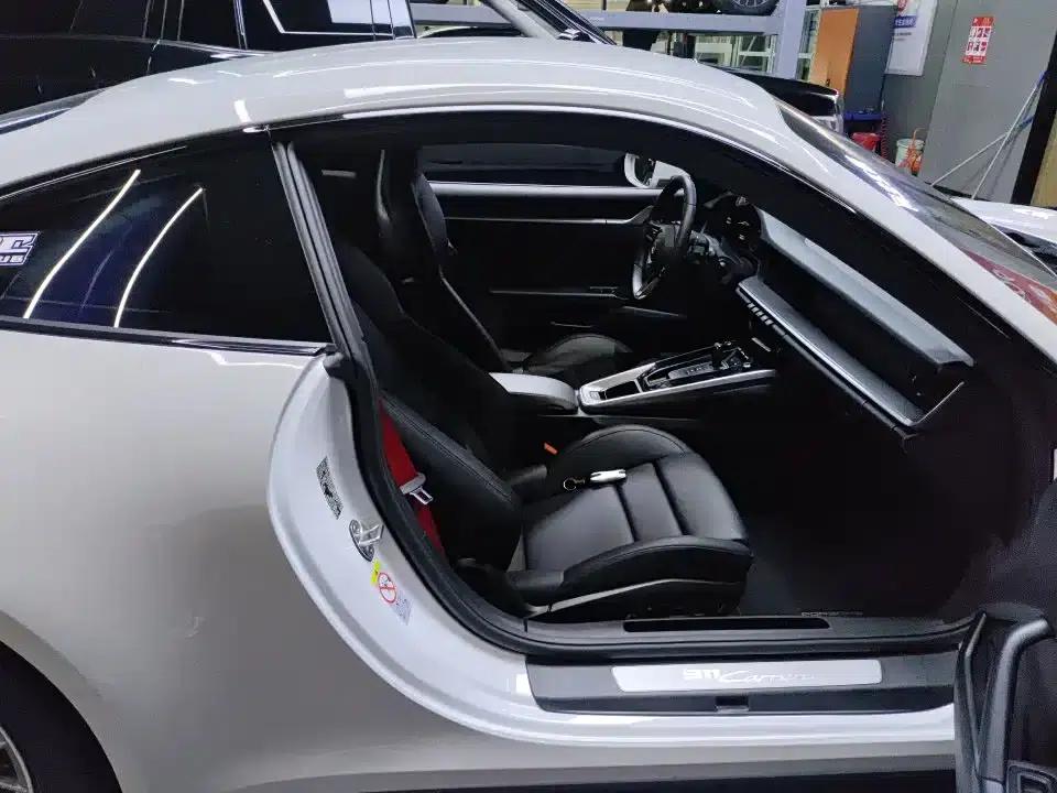 2022 Porsche 911 Carrera 3.0T — миниатюра 4