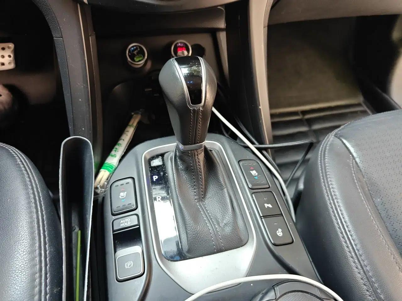 Hyundai Santa Fe 2013 Revised Version 2.0T Automatic All-Wheel Drive Top-Tier Trim — миниатюра 14