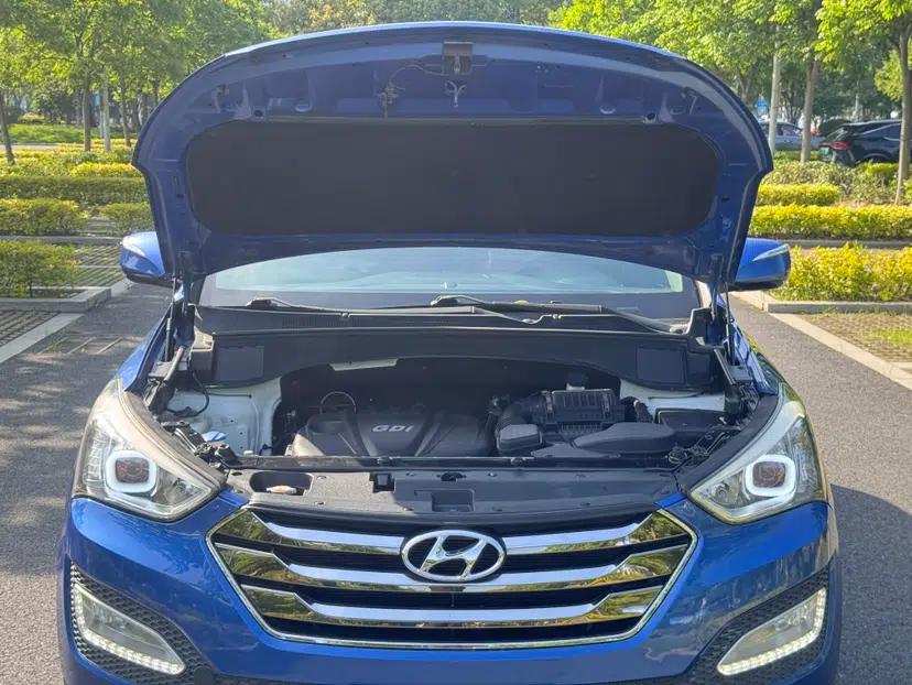 Hyundai Santa Fe 2013 2.4L Automatic Two-Wheel Drive Smart Version — миниатюра 15