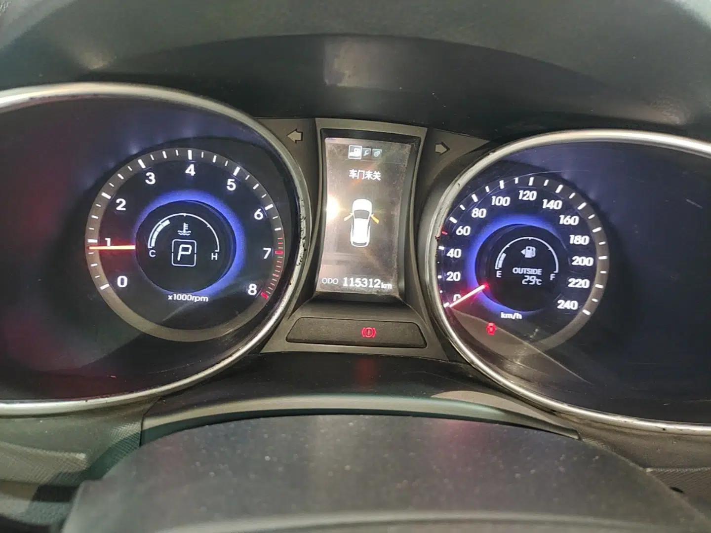 Hyundai Santa Fe 2013 2.4L Automatic Two-Wheel Drive Smart Version — миниатюра 26