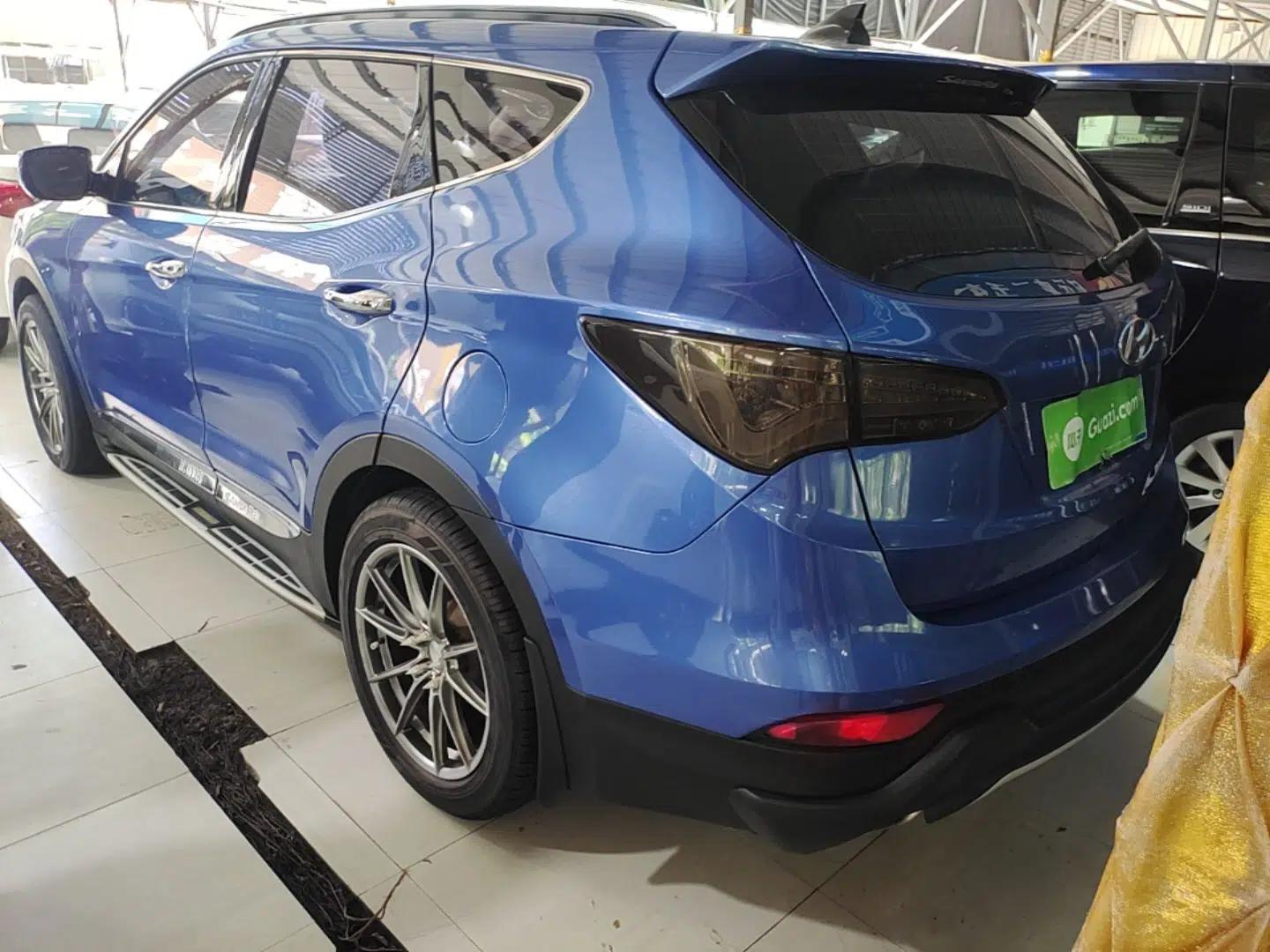 Hyundai Santa Fe 2013 2.4L Automatic Two-Wheel Drive Smart Version — миниатюра 4