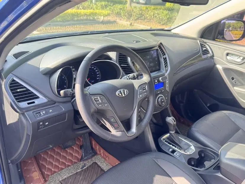 Hyundai Santa Fe 2013 2.4L Automatic Two-Wheel Drive Smart Version — миниатюра 39