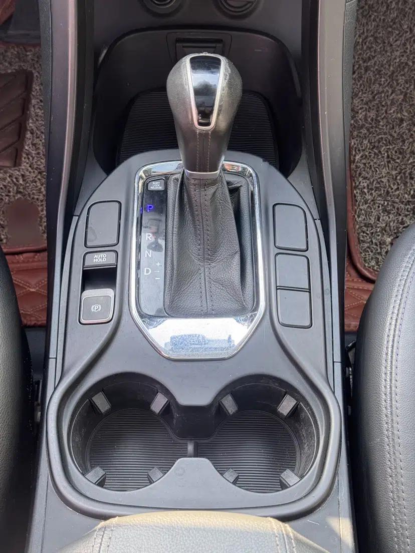 Hyundai Santa Fe 2013 2.4L Automatic Two-Wheel Drive Smart Version — миниатюра 40