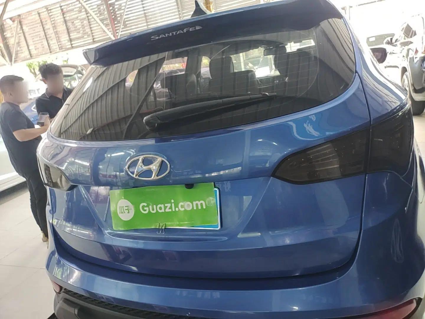 Hyundai Santa Fe 2013 2.4L Automatic Two-Wheel Drive Smart Version — миниатюра 5
