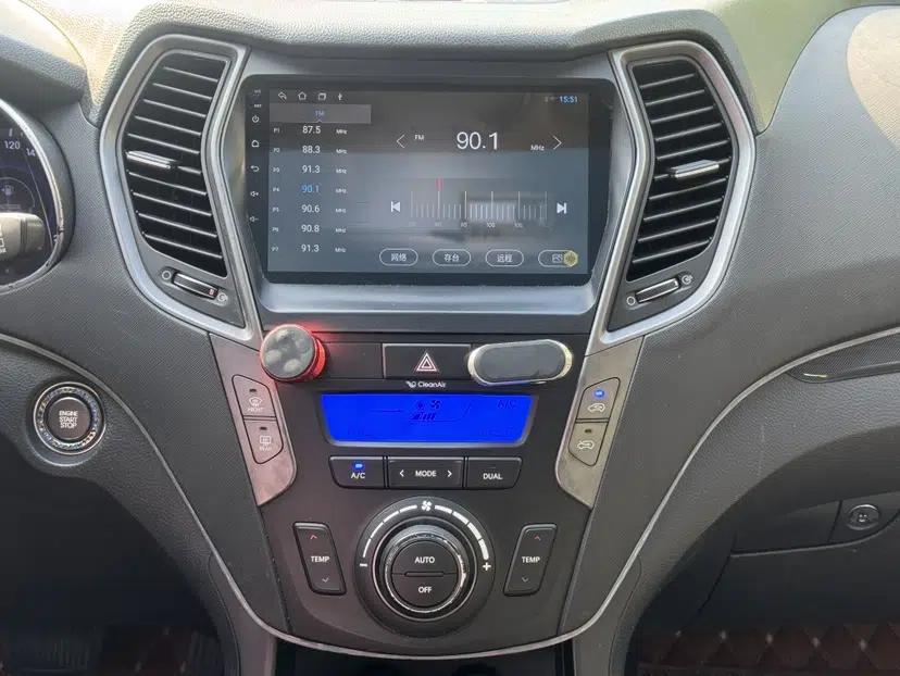 Hyundai Santa Fe 2013 2.4L Automatic Two-Wheel Drive Smart Version — миниатюра 46