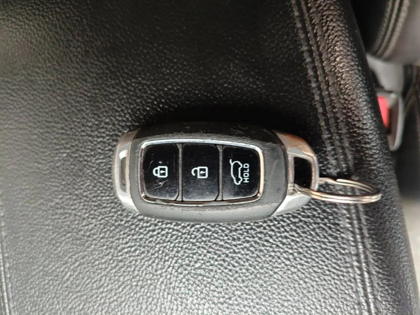 Hyundai Santa Fe 2019 380 TGDi DLX Automatic Two-Wheel Drive Prestige Plus Version China VI Standard — миниатюра 28
