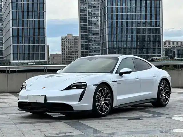 2020 Taycan