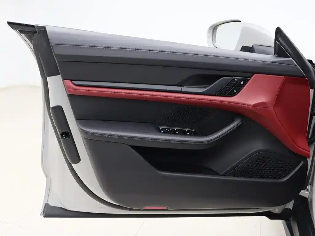 Taycan 2022 Taycan 4 Cross Turismo — миниатюра 6